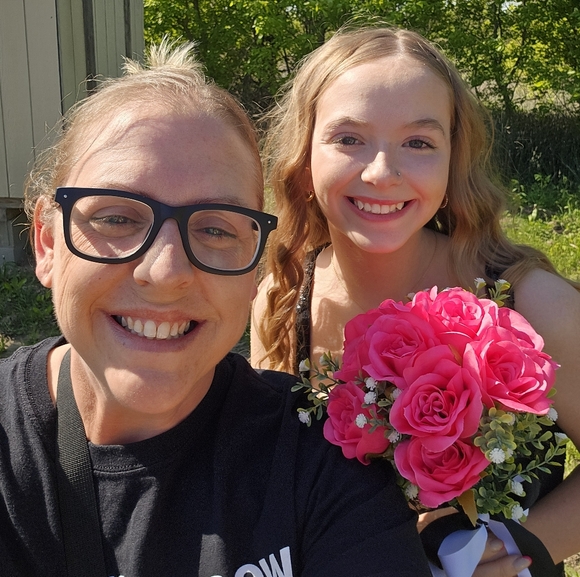 Meet your Posher, Holly - Picture 1 of 1